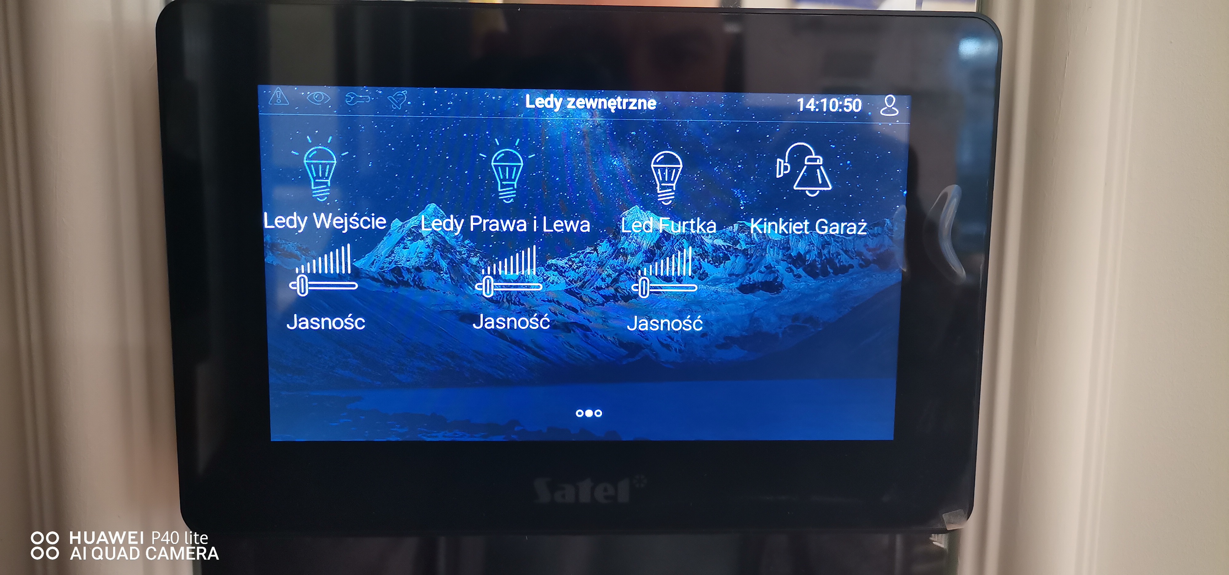 Satel INT-TSH2 sterowanie oświetlenia